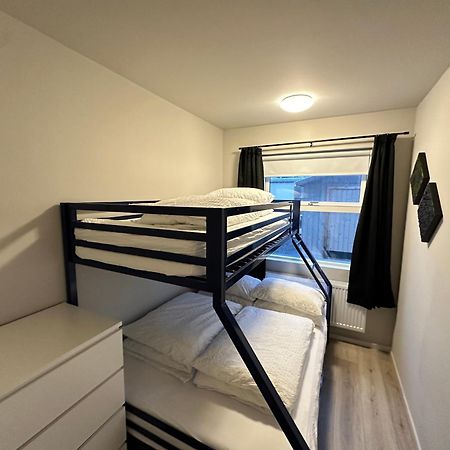 Spacious And Family Friendly Apartment In Kopavogur Reykjavík Eksteriør billede