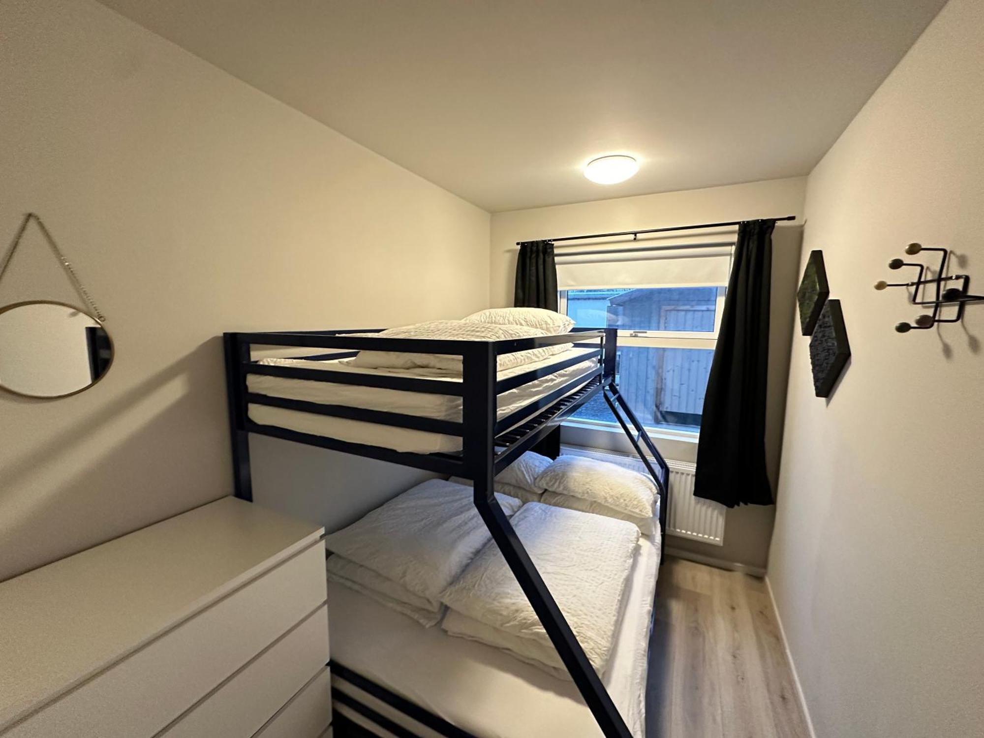 Spacious And Family Friendly Apartment In Kopavogur Reykjavík Eksteriør billede